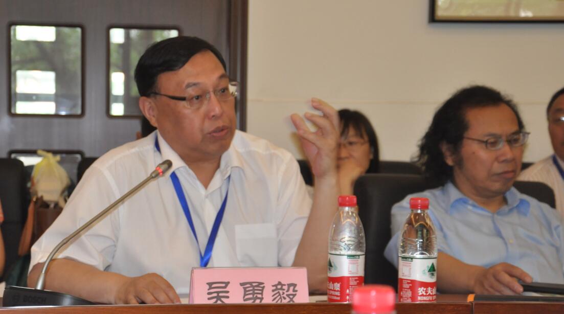对外汉语学院院长吴勇毅