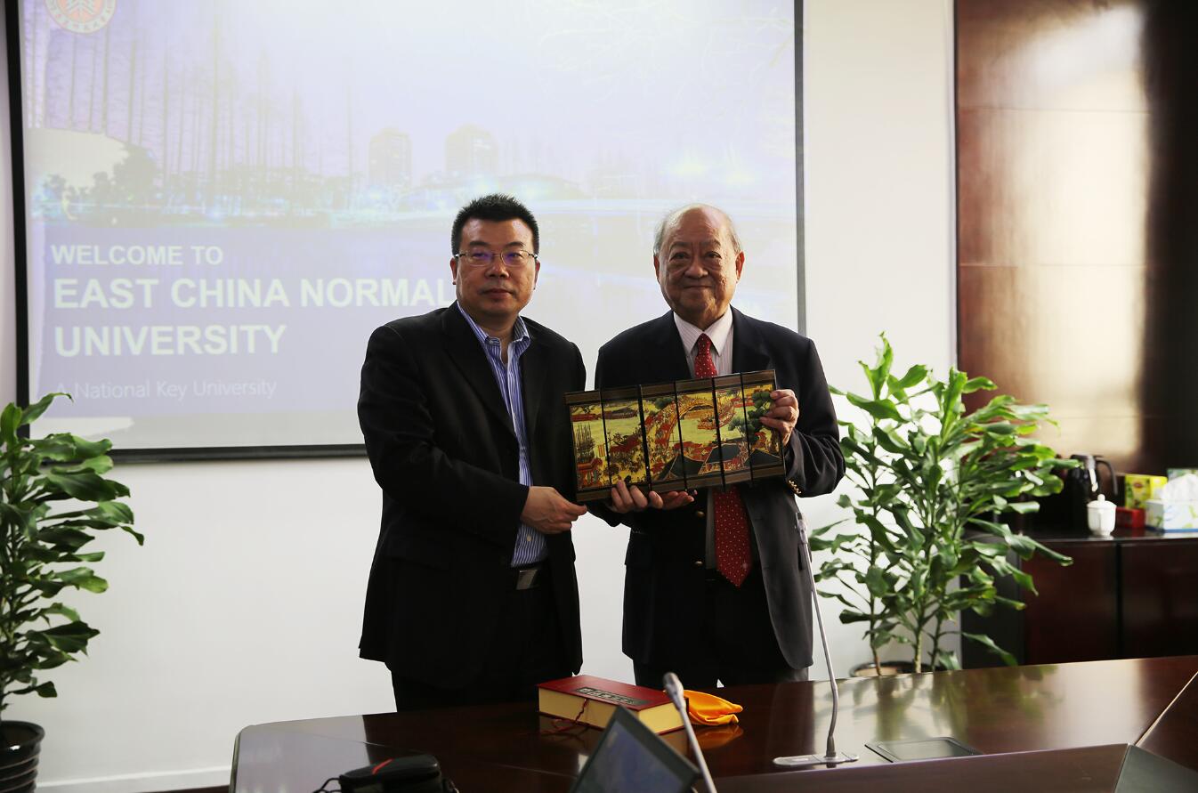 副校长孙真荣会见新加坡世界科技出版社主编兼社长潘国驹一行