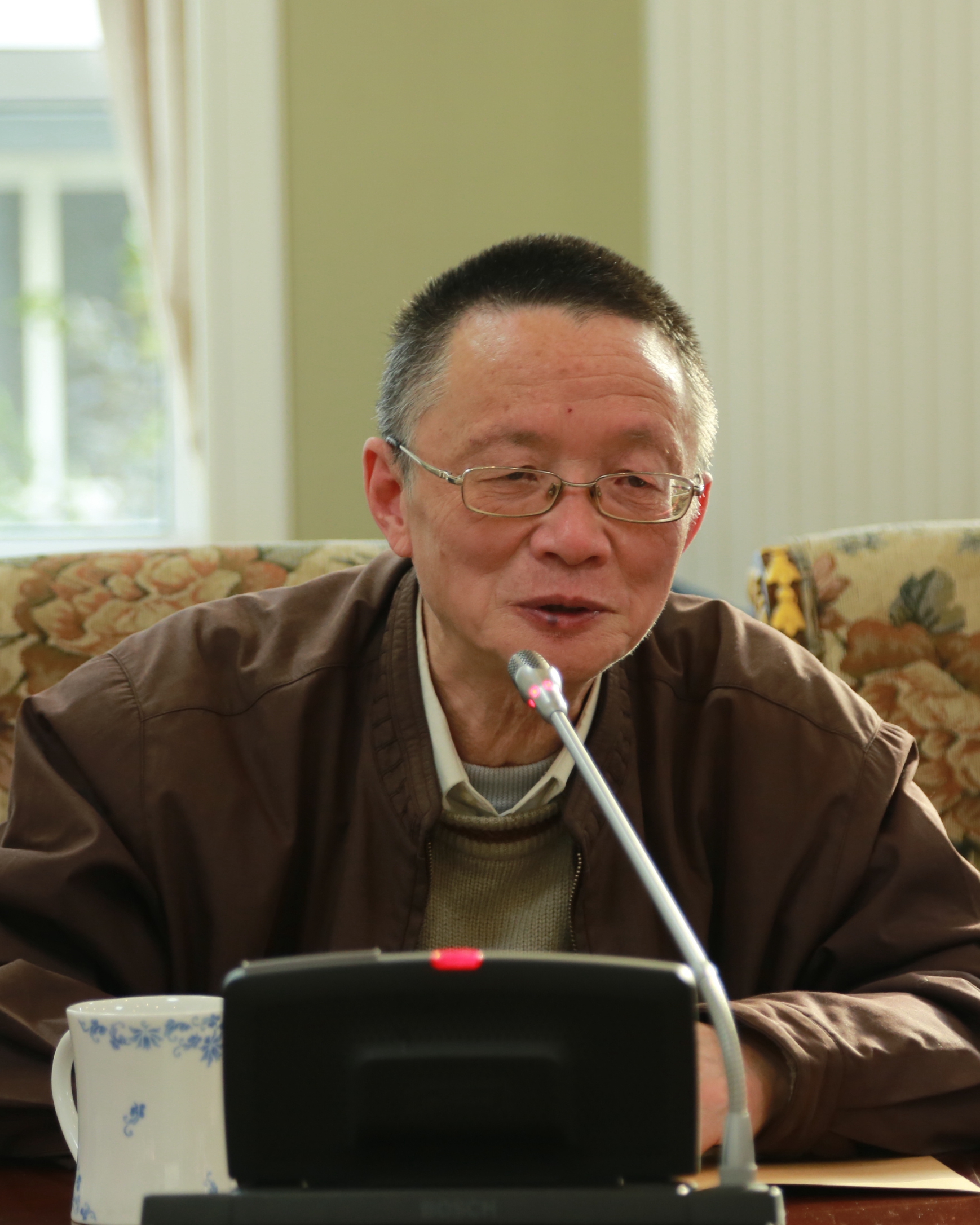 历任主编代表陈卫平教授发言