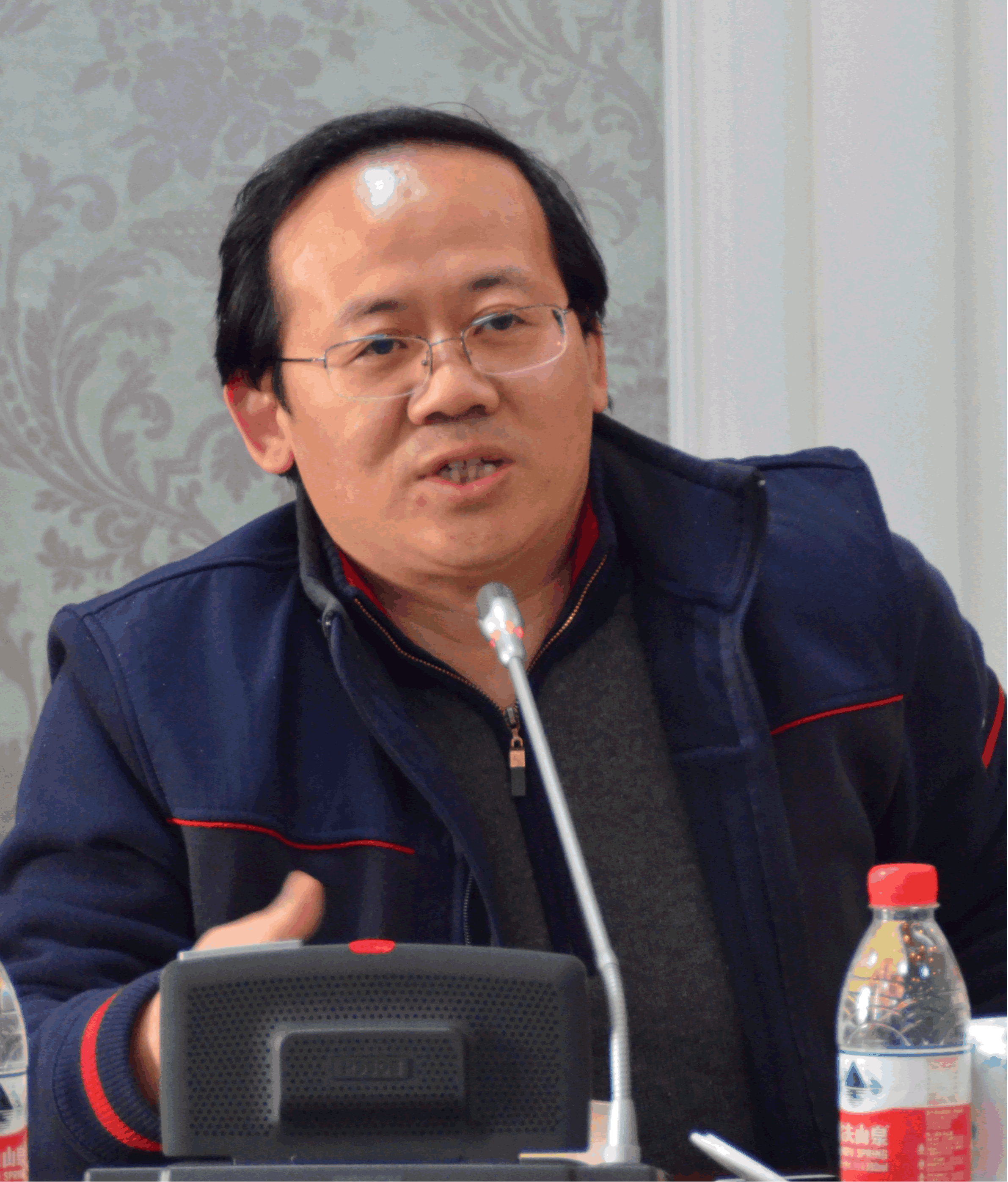 会嘉宾发言